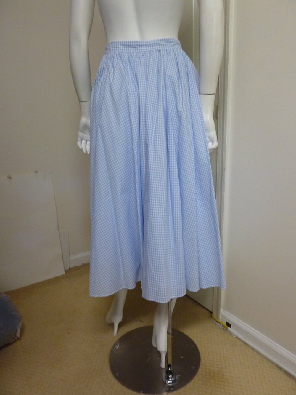 Miu Miu Gingham Ruffled Lace-Trimmed Midi Skirt - Picture 14 of 16